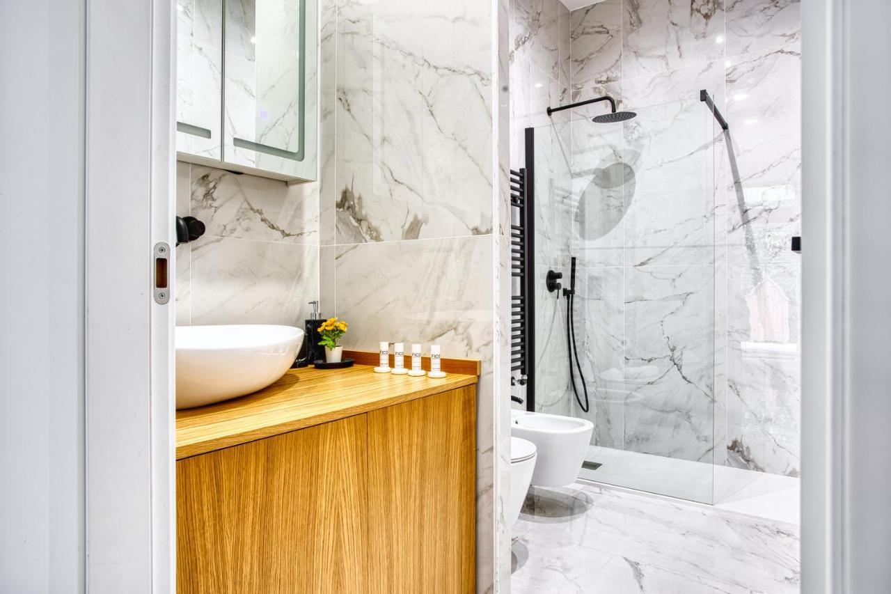 Joivy Stunning Flat With Balcony Apartment Milan Bagian luar foto